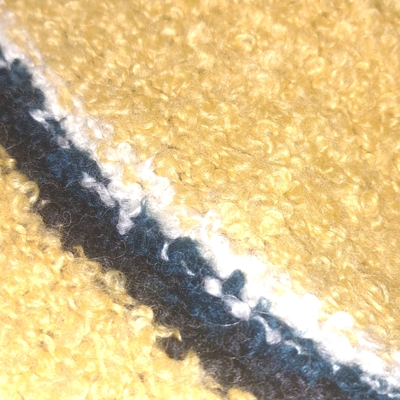 FREE PEOPLE SWEATER - Picture 3 of 4